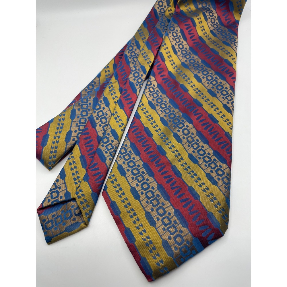 Vintage Wembley Geometric Tribal Pattern Tie Yellow Red Blue 3.75 Inch Width